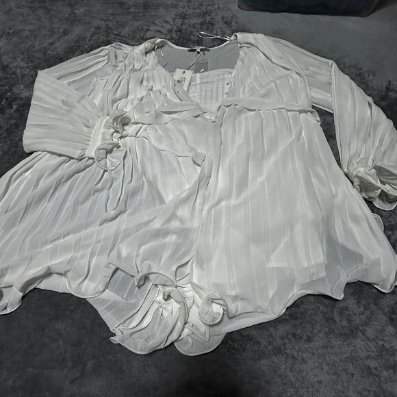 Endless Rose Women's White Pleated Romper Size L Lightweight Polyester - Picture 2 of 16